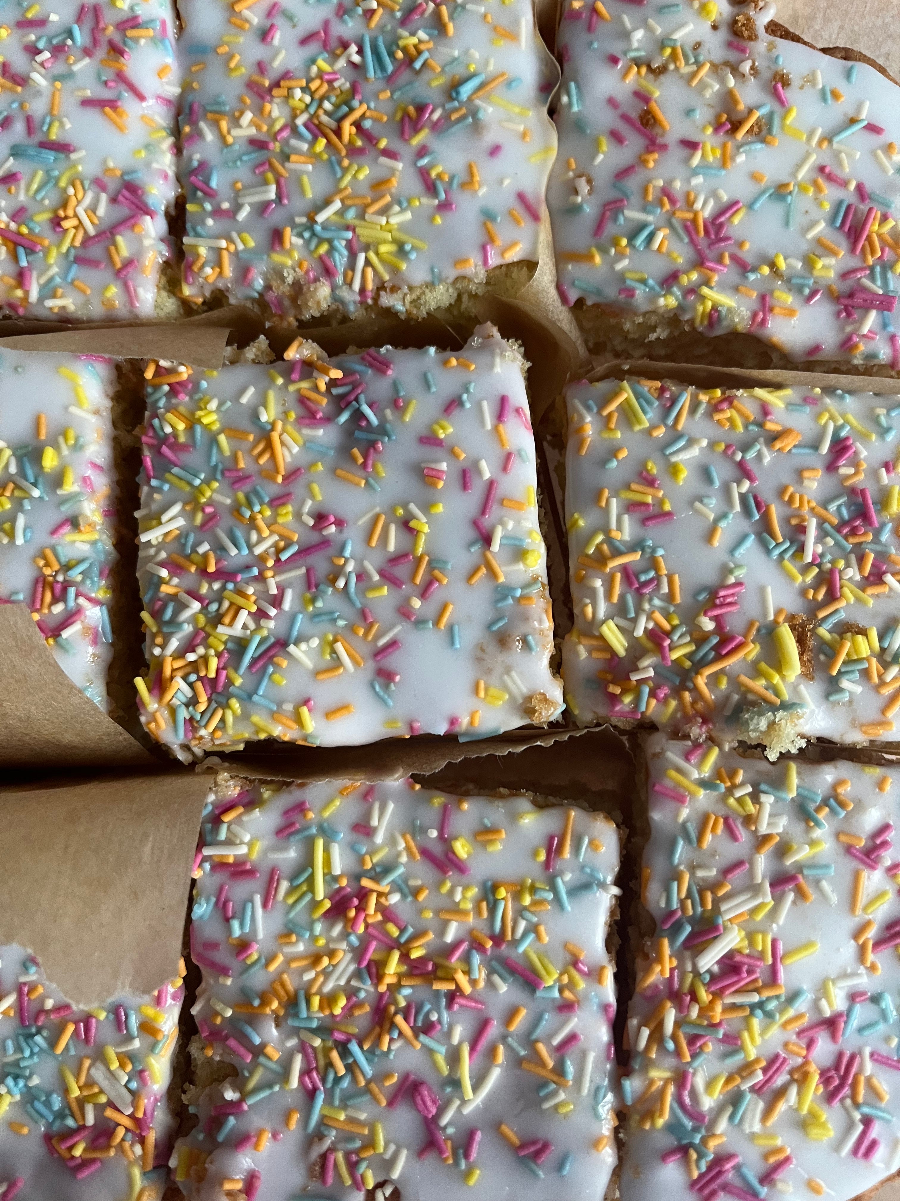 The Ultimate Taste of Childhood: Hetty's "Old School" Tray-bake. price for 1"We happily cater to all dietary needs—just ask!"