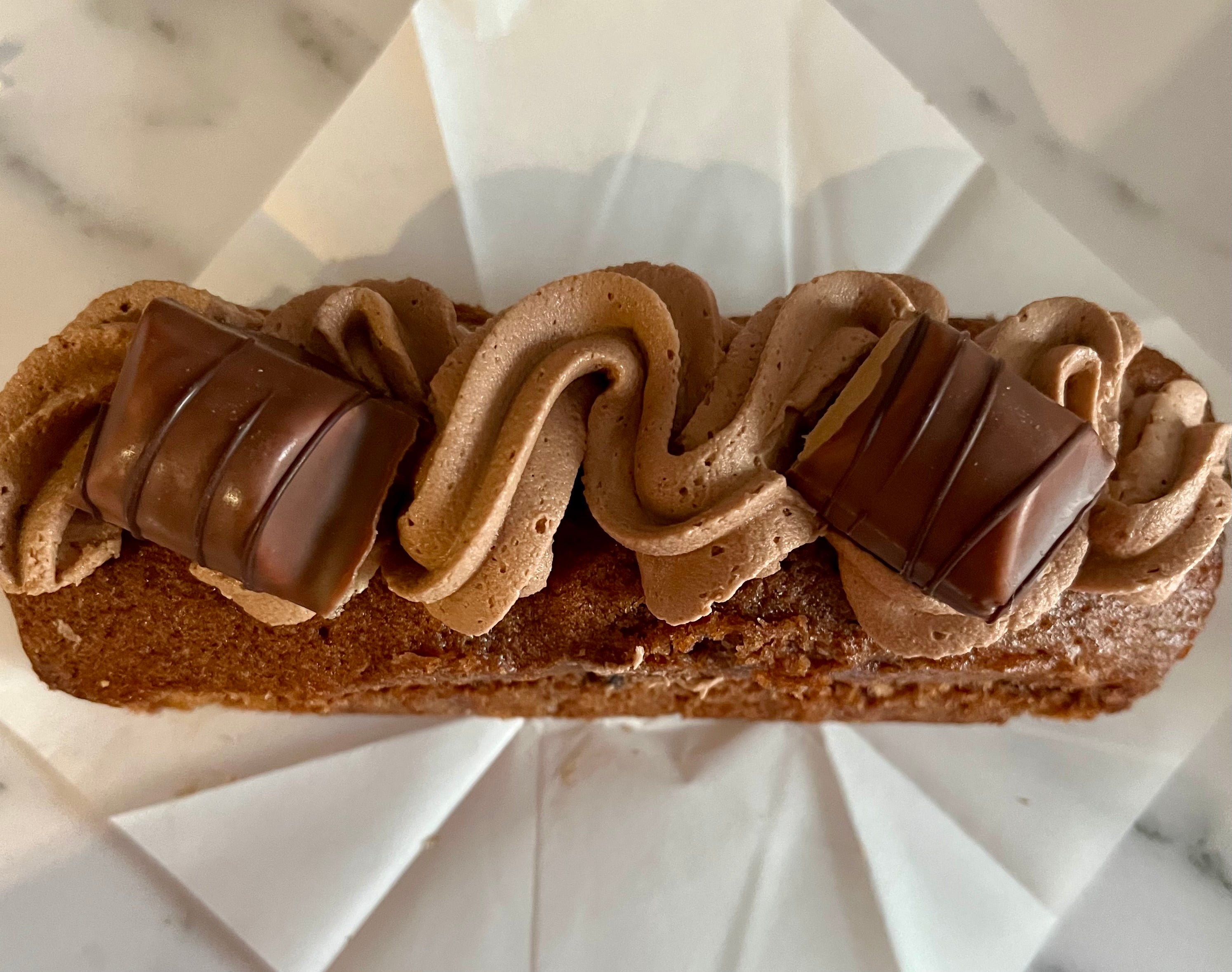 Hetty's Indulgent Chocolate &amp; Bueno Traybake: ( price for 1)"We happily cater to all dietary needs—just ask!"